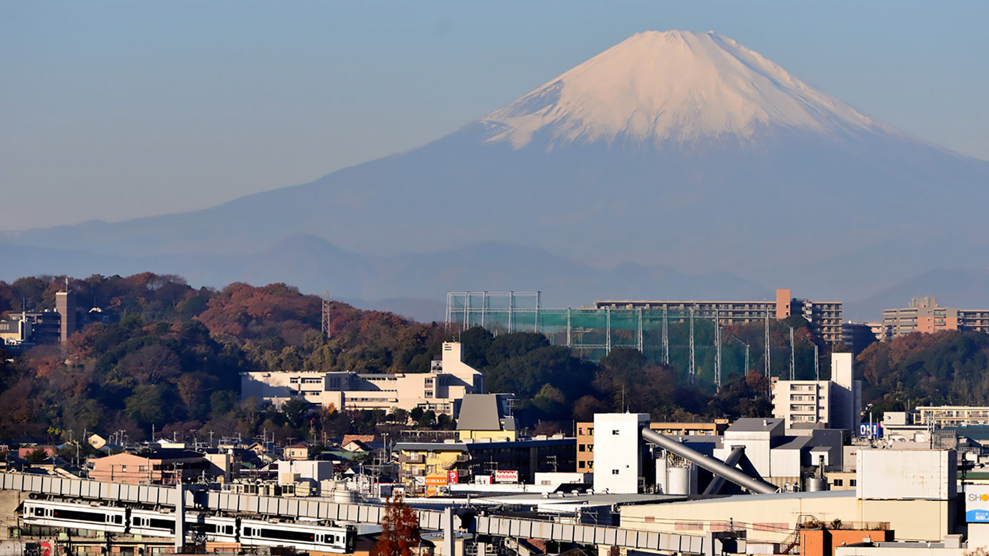 Shonan Monorail & Mount Fuji
